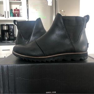 Sorel Harlow Chelsea Boots